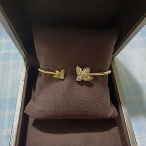CHAUMET Bee-Shaped Bangle